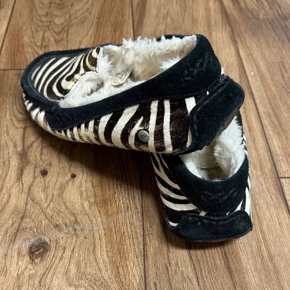 UGG Black and White Zebra Loafers - Picture 2 of 3